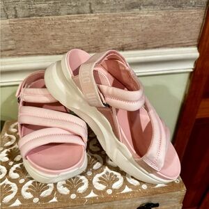 Ugg Pink Sandals